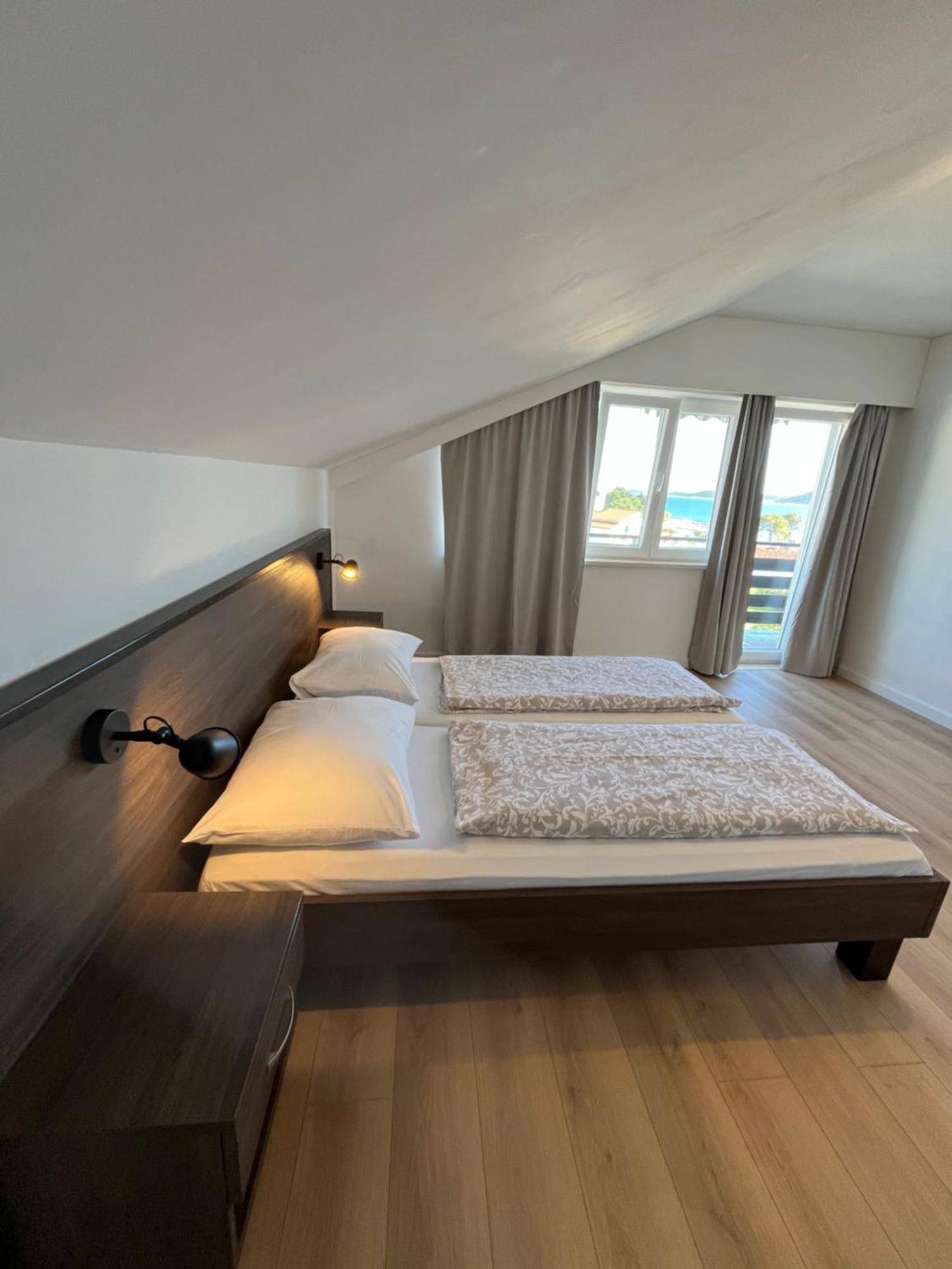 Apartments And Rooms Bozena Vodice Kültér fotó