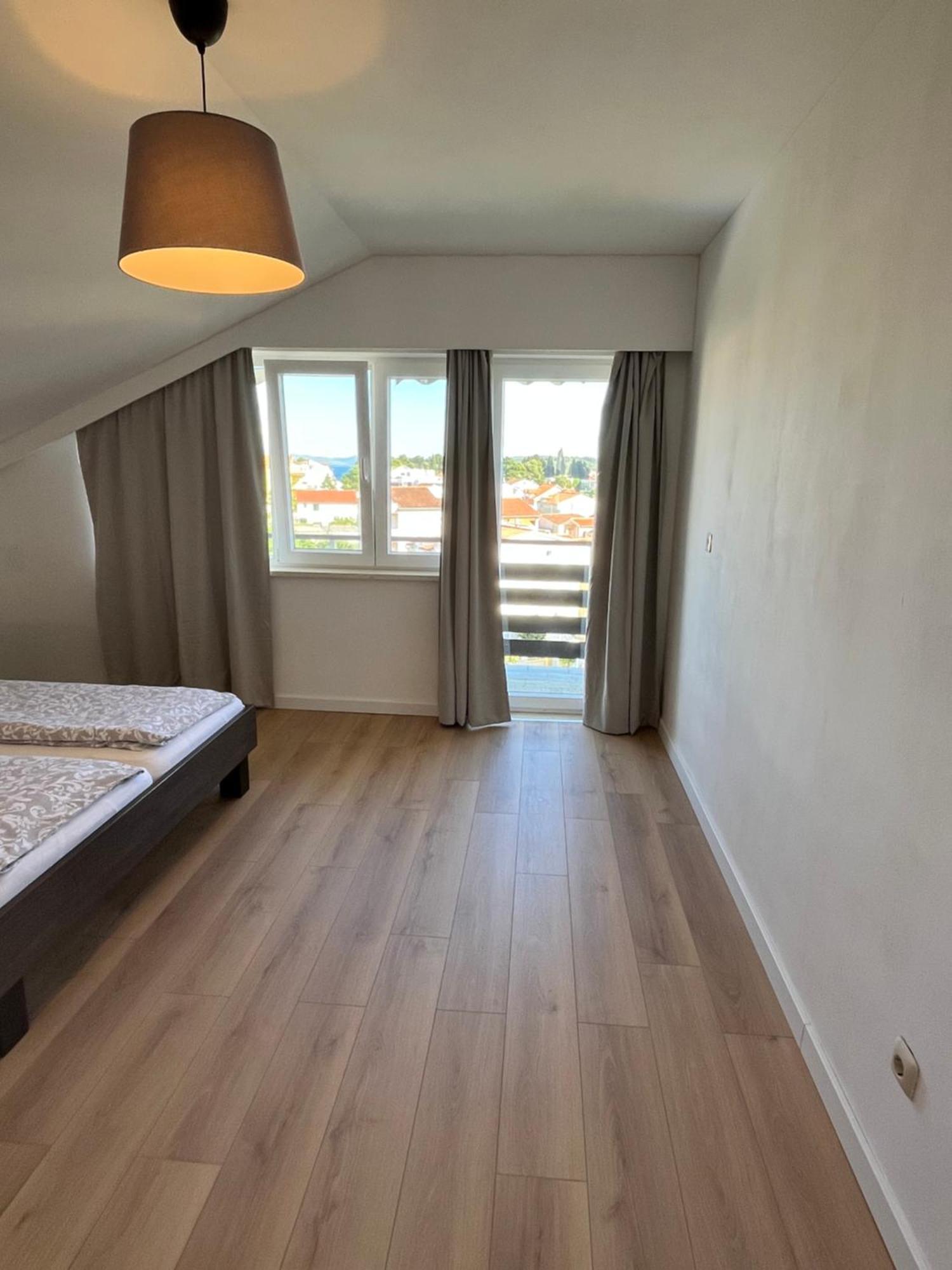 Apartments And Rooms Bozena Vodice Kültér fotó
